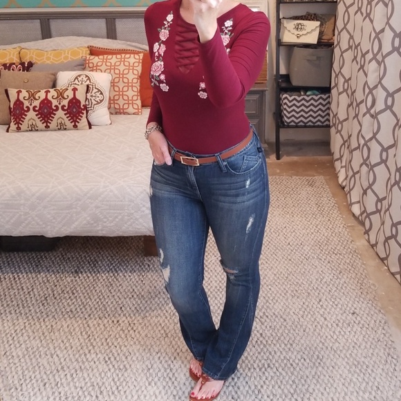 Rock & Republic Denim - Rock & Republic Kasandra Distressed Boot Cut Jeans